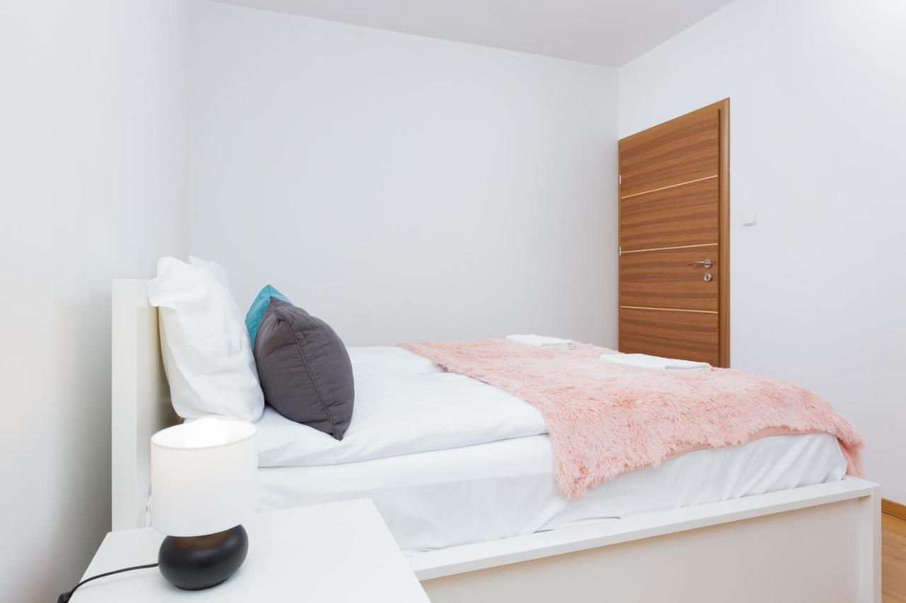 Apartments Platynowa Gdansk By Noclegi Renters Bagian luar foto